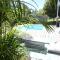 Lush Spacious Family Home between Beach & Town