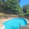 Spacious Haven 4 bedroom, 3 bath private pool near fort Jackson