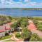 Charming Lakeview Retreat II only 5 Min Sea World