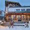 SKILL Mountain Lodge - Ski und Bike Hostel im Sommer mit JOKER CARD