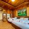 Kum-Chan House Hotel (เฮือนก่ำจันทร์)