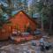 Cherrywood by AvantStay Gorgeous Cottage surrounded by Pine Trees w Hot Tub