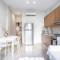 NEON Apartment, modern, high quality, central Apt, Heraklion City