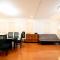 Shinokubo guest house , near shinjuku 100 square meters, 4 bedrooms, 1 living room 1kitchen 2toilet 1bathroom washmachine