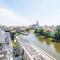 Nice View Apartment, Free Underground Parking, City Square 6 min