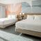 Hotel Landy Orlando Universal Blvd, a Tribute Portfolio Hotel - Queen Room With Two Queen Beds And Adapted Tub - Mobility Accessible