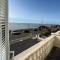 Space Apartments - Seafront Location - Views - Balcony - King Bed - Windfarmer Accommodation - Flat 5