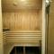 PRIVATE SAUNA & 4 bedrooms Old Town Rooftop Apartment