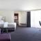 Crowne Plaza Atlanta Perimeter at Ravinia, an IHG Hotel - Premium Hoek King Room