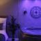 Riverside studio with Jacuzzi!