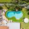 Cozy home at Lighthouse Point with Pool 1