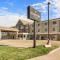 Country Inn & Suites by Radisson, Minot, ND