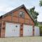The Field View Retreat at Alveston Pastures just 3 miles from the Town