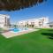 Lovely bungalow with two big terrasses