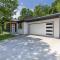 Mid-century Modern Impeccable Remodel with Hot Tub
