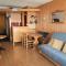 Residence Hotel Aiguille Rouge - Studio pour 4 personnes à Arc 2000 ski aux pieds, au centre de la station, près des commerces, du bowling et de la patinoire MAE-7104