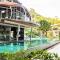 Private apartment at Emerald Terrace
