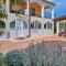 Teuta_commodious apartment at the beach