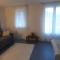 Bielle, grand appartement 38m2, piscine, 4 pers, couchages 160x200