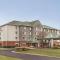 Country Inn & Suites by Radisson, Homewood, AL