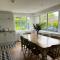 Stunning Country Views - 3 minutes walk to Beach