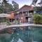 Daintree Village Hideaway