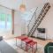 2 BR house w/ terrace, near train stations & metro