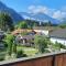 Ferienhaus-Ferienwohnung Weitblick mit Garten und malerischem Bergpanorama