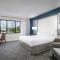 Bahia Mar Fort Lauderdale Beach - DoubleTree by Hilton - Habitación Estudio Con Una Cama King Y Patio - Marina Building