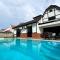 Private Pool Villa Lot 872 - Fong Homestay