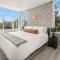 Emerald City Chic - 2Bed&2Bath Townhouse