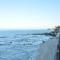 GuestHost - Frisio Reef Apartment- Sea View