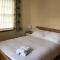 Luxury Flat, 20 Minutes by train from Edinburgh