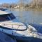 BATEAU à Quai