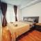 Super Apartments near Airport with Shop & Free Parking