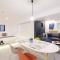 b hotel Heiwaodori 302 - Huge Apt in Famous Hiroshima Dori For 6p
