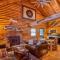 Family-Focused & Pet-Friendly Log Cabin with 4BR 2BA Sleeps 10
