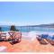 Renovated Maisonette By the Sea w/ Rooftop Terrace