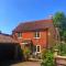 Southwell Holiday Cottage - Luxurious Quiet Cottage Sleeps 4 Off Road Parking