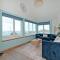 Cliff Top Cottage with Sea Views