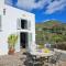 Villa Margot - Authentic seaview countryside villa & apartments