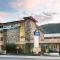 Days Inn & Suites by Wyndham Downtown Gatlinburg Parkway