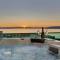 Exclusive Penthouse Big Blue with private Jacuzzi