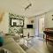 Beach House & Patio by Melrose