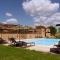 Villa Le Beringhe - Wine Pool & Relax