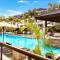 119 Santai Resort - Poolside Apartment by uHoliday