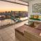Luxury Oasis-Level 27 in Casino Towers-Balcony with Deluxe River Views-Free Parking