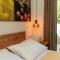 Golden Seashell Apartment