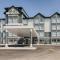 Microtel Casselman