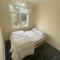 Best room- Near London luton Airport and close to Restaurants shops and Dunstable hospital